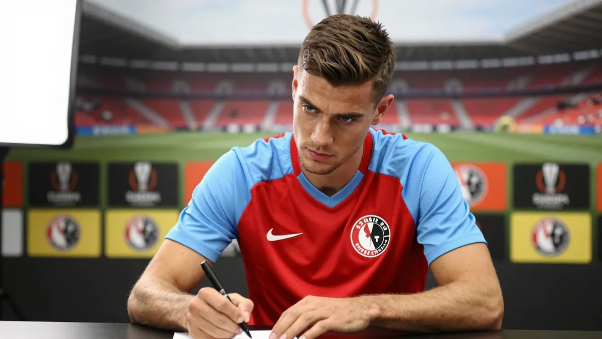 Grifo verlängert Vertrag beim SC Freiburg