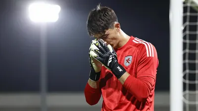 Noah Atubolus bitterer Fehlkalkül: Warum der SC Freiburg-Keeper noch keinen neuen Verein gefunden hat