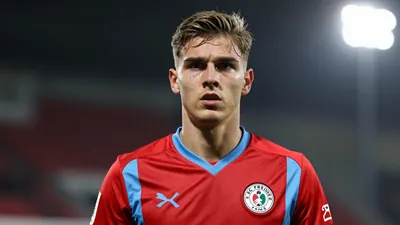 Eren Dinkçi bleibt dem SC Freiburg treu